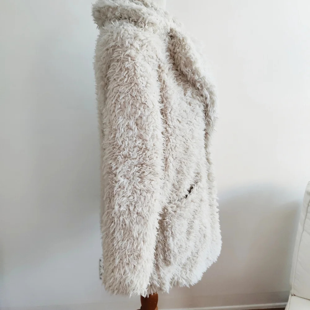 ¤ Warm & Cozy Furry Teddi Coat by Zara • Pockets • Cream Colored • Size Small - Picture 4 of 6